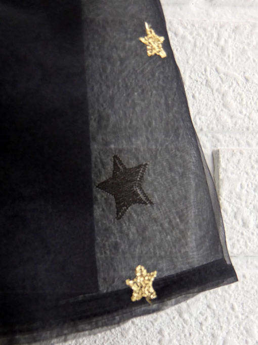 イタリア子供服 DOUUOD 秋冬コレクション 星刺繍オーガンジースカート