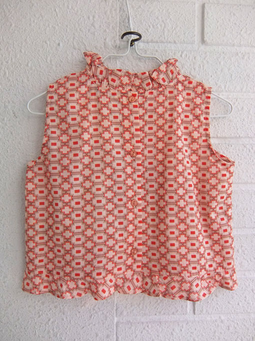 英国ブランド ロンドンブランド CARAMEL キャラメル Chilika Top, Kaleido Red プリントスタンドフリルノースリーブブラウス
