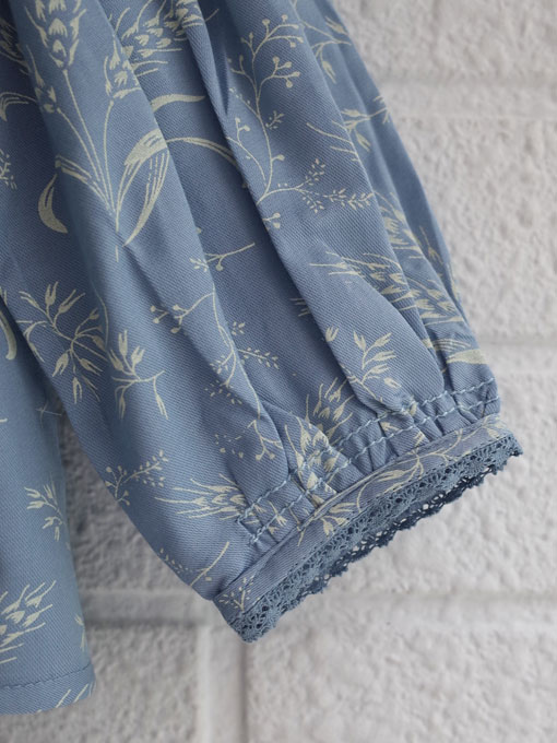 CARAMEL キャラメル Adikia Blouse, Wheat Print Crystal Blue プリントブラウス