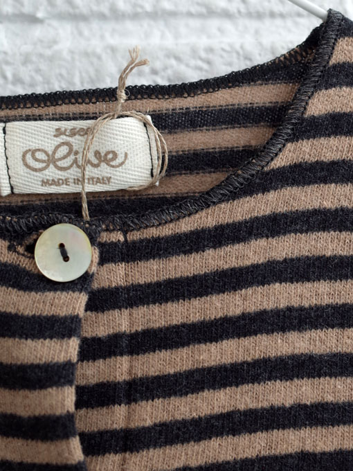 イタリア子供服 OLIVE ベルトループ付きコットン起毛カーディガン