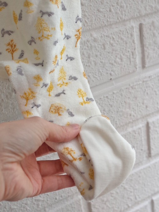 petit bateau プチバトー パイルプリント前開きロンパース