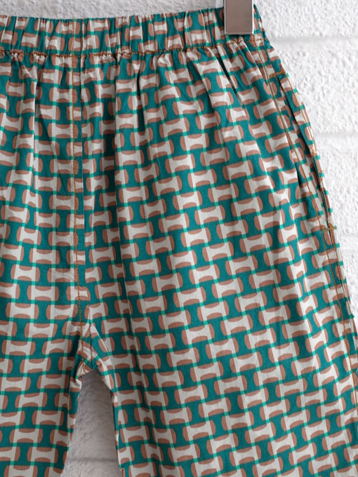 CARAMEL キャラメル caramel baby&child Cornel Trouser, Emerald Geo プリントコットンパンツ