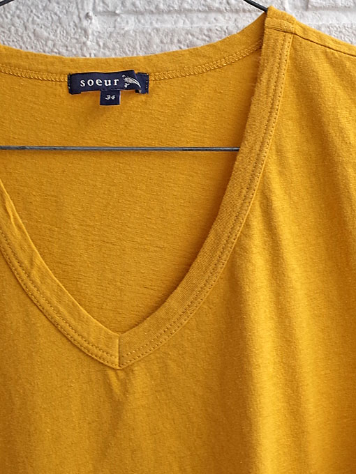 パリジェンヌに人気のフレンチカジュアルブランド soeur スール VネックTシャツ