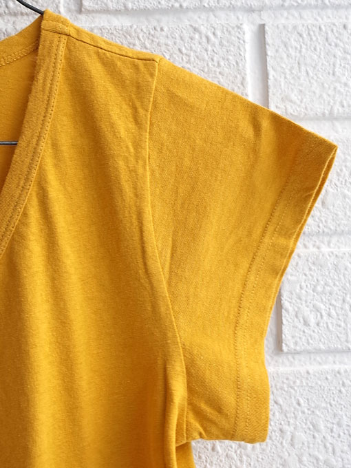 パリジェンヌに人気のフレンチカジュアルブランド soeur スール VネックTシャツ