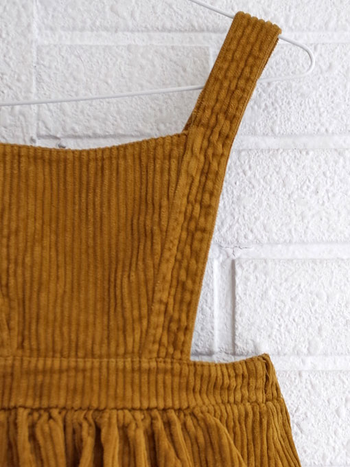 emile et ida　エミールエイダ　コーデュロイエプロンワンピース