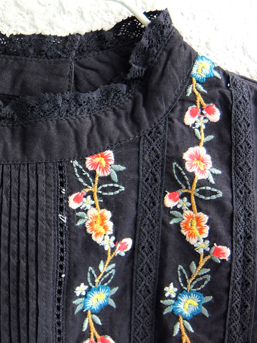 BONTON ARIANE スタンドカラー刺繍ブラウス OTTI オッティ パリやイタリア、ベルギーのインポート子供服、インポートセレクトショップ