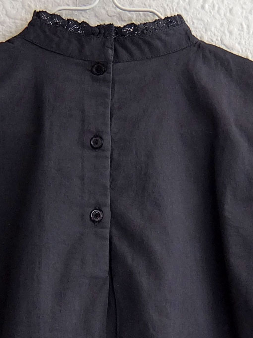 BONTON ボントン 刺繍フリルブラウス