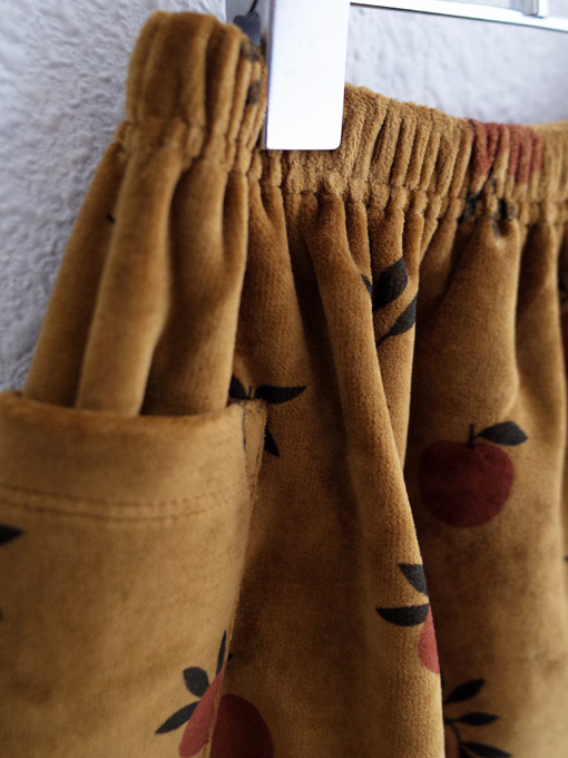 emile et ida フランス子供服　エミールエイダ　フルーツプリントベロアスカート