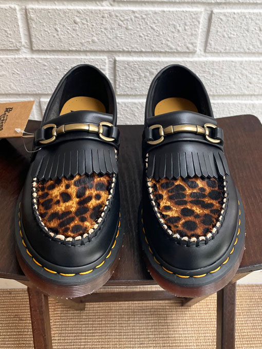 [22AW]Dr. Martens ADRIAN SNAFFL　レオパードローファーシューズ（ブラック×レオパード） [UK4]