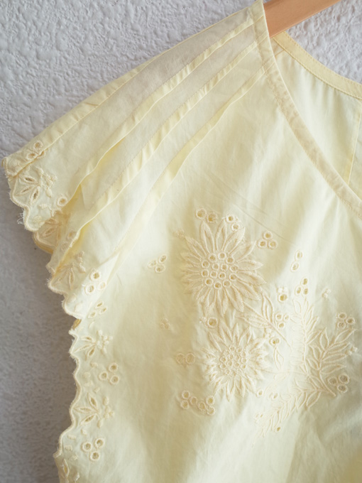 パリブランド　soeur　2022春夏コレクション　花刺繍ブラウス