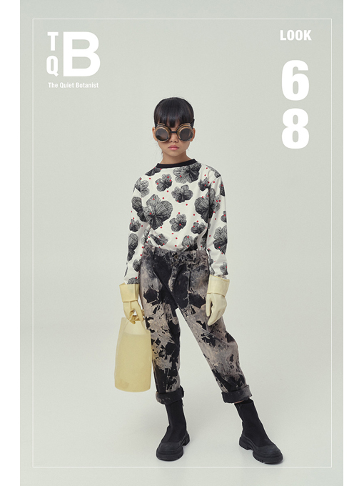 Little creative factory　リトルクリエイティブファクトリー　フラワープリント長袖Tシャツ