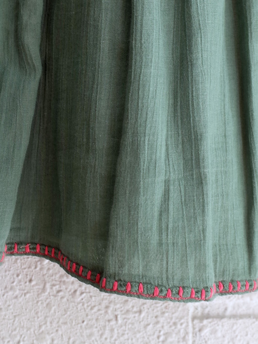 エミールエイダ emile et ida emile et ida バラ刺繍エプロン