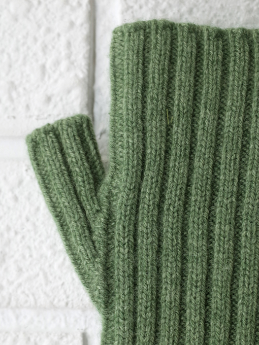 DORE DORE　カシミア混ウールニットロンググローブ　フィンガーレス