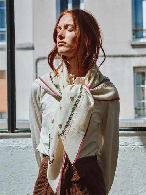 SWASH LONDON スウォッシュ 大判スカーフ 特大 125×125cm SWASH LONDON スウォッシュ 大判スカーフ 特大 125×125cm スカーフス