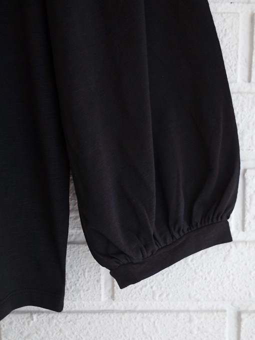 フランスブランド　emile et ida woman 　エミールエイダ　CAYDA　Black long-sleeved organic cotton T-shirt　パフスリーブ長袖Tシャツ
