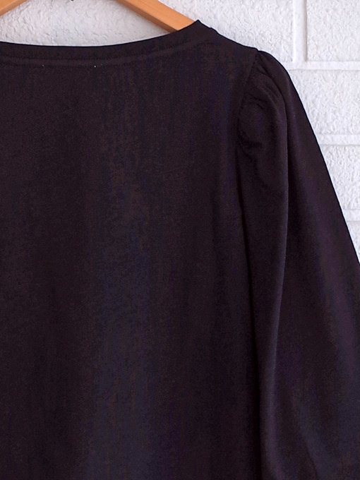 フランスブランド　emile et ida woman 　エミールエイダ　CAYDA　Black long-sleeved organic cotton T-shirt　パフスリーブ長袖Tシャツ