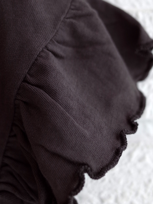 emile et ida woman エミールエイダ Asphalt organic cotton ruffled V-neck T-shirt オーガニックVネックTシャツ