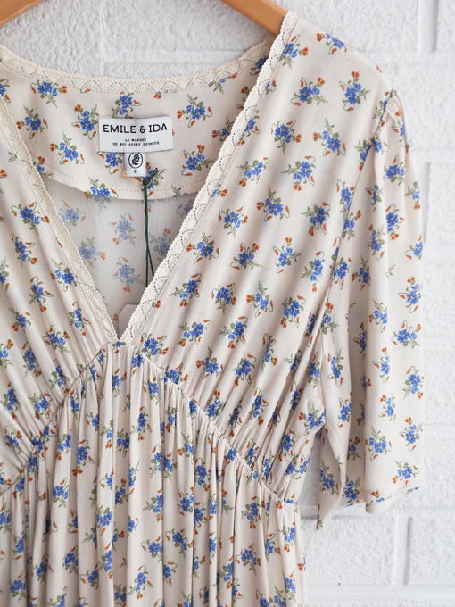 emile et ida woman　Ecru long dress with blue flowers　フラワープリントビスコースワンピース