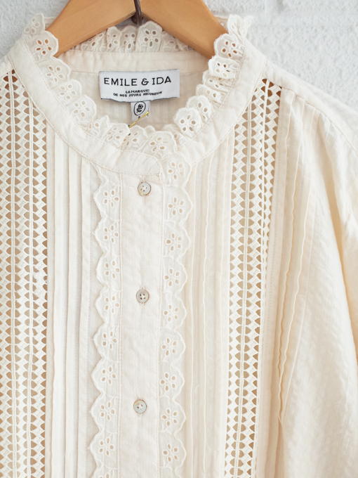 emile et ida woman　エミールエイダ　Ecru lace and english embroidered blouse　刺繍ブラウス