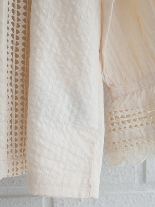 emile et ida woman　エミールエイダ　Ecru lace and english embroidered blouse　刺繍ブラウス