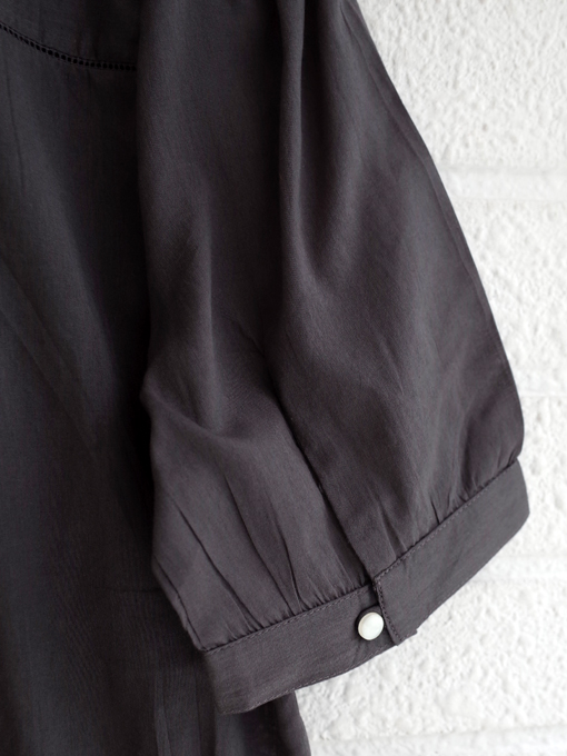 emile et ida woman　エミールエイダ　Vintage asphalt embroidered blouse　刺繍ブラウス