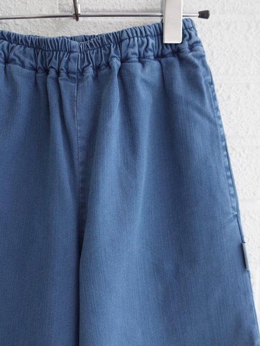 weekend house kids.　ウイークエンドハウスキッズ　Weekend straight pants　キッズストレッチコットンロングパンツ