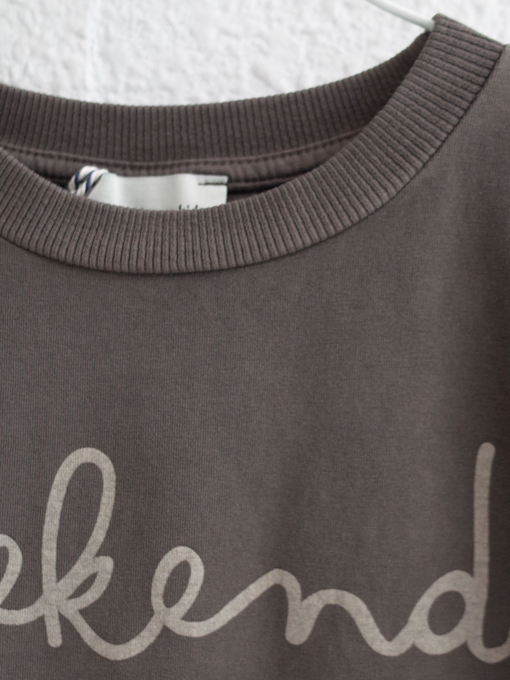 weekend house kids.　ウイークエンドハウスキッズ　Weekend logo t-shirt no sleeve　キッズノースリーブTシャツ