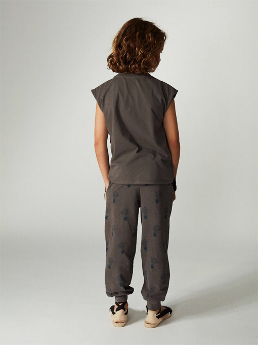 weekend house kids.　ウイークエンドハウスキッズ　Bouquet all over sweatpants　キッズスウェットパンツ