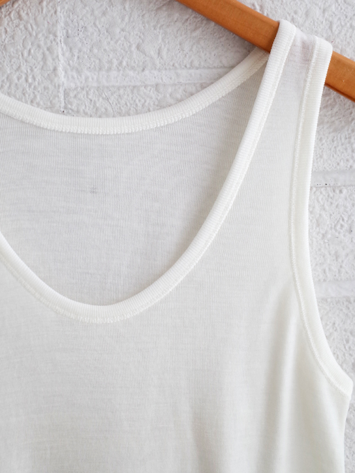 Joha　ヨハ　メリノウールを使用したデンマーク老舗ニットブランド　ウールタンクトップ