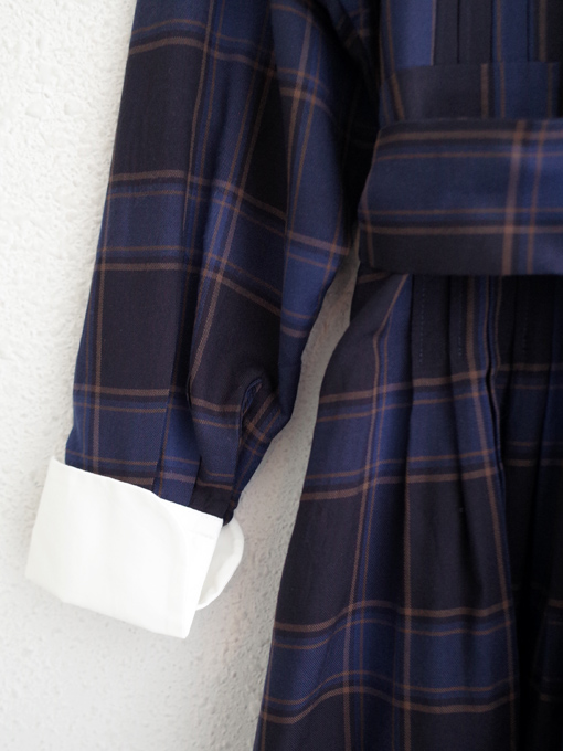 aulutin 　ピンタックシャツワンピース