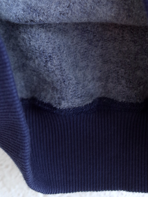 bellerose kids　ガールズ　Smille　ロゴトレーナー