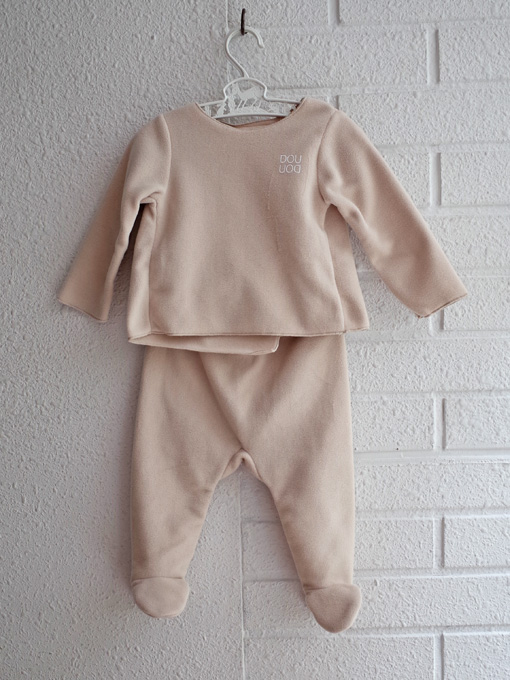 イタリア子供服 DOUUOD ベビーセットスーツ カシュクールカーディガン&足つきレギンス