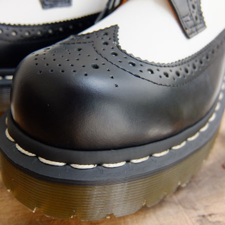 Dr. Martens 3989 BROGUE SHOE 3989 ブローグ シューズ
