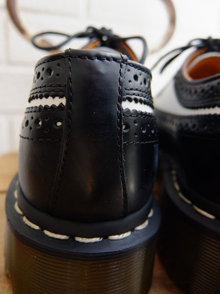 Dr. Martens 3989 BROGUE SHOE 3989 ブローグ シューズ