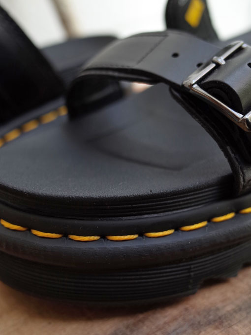 Dr.martens ドクターマーチン KASSION フィッシャーマン サンダル