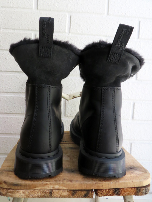Dr. Martens ドクターマーチン WINTER GRIP 1460 8ホール KOLBERT BLACK SNOW PLOW WP & WAXY WATERPROOF