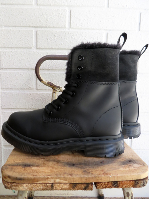 Dr. Martens ドクターマーチン WINTER GRIP 1460 8ホール KOLBERT BLACK SNOW PLOW WP & WAXY WATERPROOF