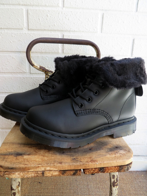 Dr. Martens ドクターマーチン WINTER GRIP 1460 8ホール KOLBERT BLACK SNOW PLOW WP & WAXY WATERPROOF