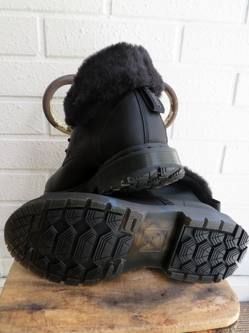 Dr. Martens ドクターマーチン WINTER GRIP 1460 8ホール KOLBERT BLACK SNOW PLOW WP & WAXY WATERPROOF