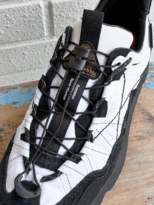 IWANO2 White/Black　Flower MOUNTAIN　フラワーマウンテン　スニーカー