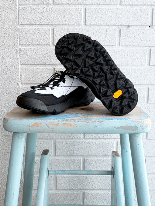 IWANO2 White/Black　Flower MOUNTAIN　フラワーマウンテン　スニーカー