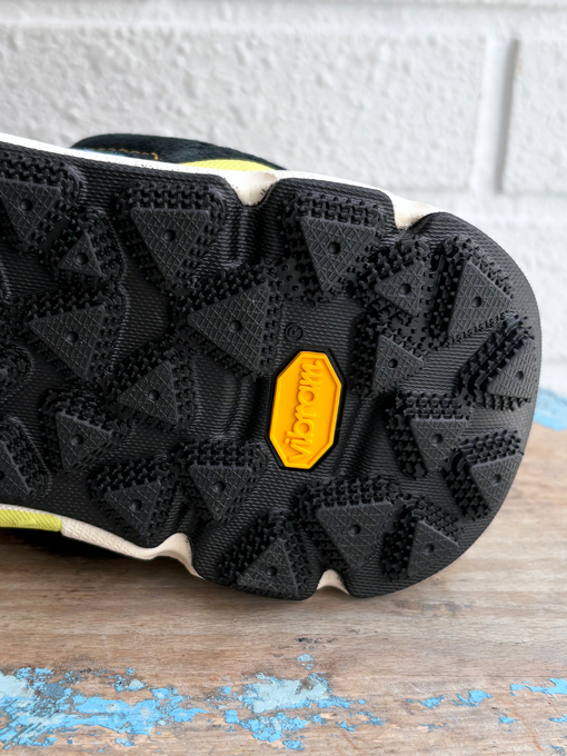 BACK COUNTRY Green/Blue/Yellow　Flower MOUNTAIN　フラワーマウンテン　スニーカー