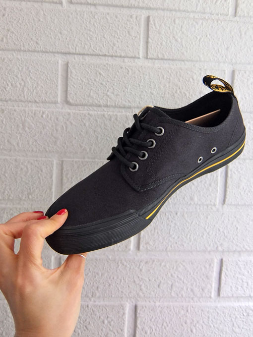 Dr.martens ドクターマーチン VISTA PRESSLER BLACK CANVAS キャンバススニーカー