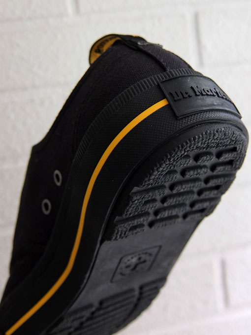 Dr.martens ドクターマーチン VISTA PRESSLER BLACK CANVAS キャンバススニーカー